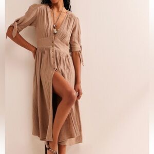 Cotton midi dress. Size XS. Used, in good condition. Have a little wear to it.